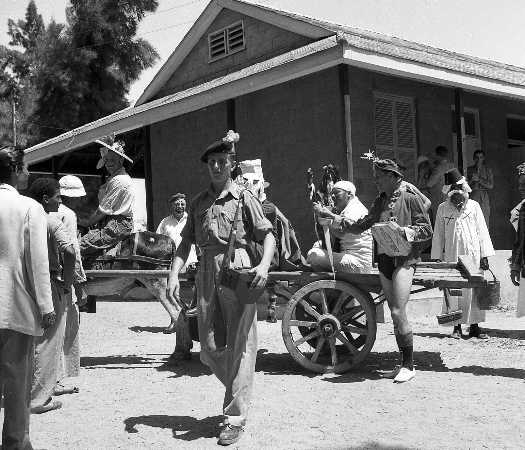  1LF  1951 Moascar Minden Day Carnival 861